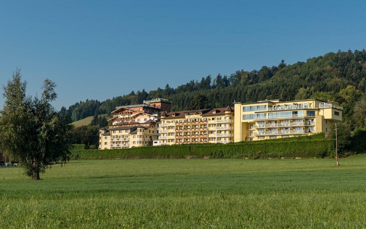 Hotel Winzer Wellness & Kuscheln Sankt Georgen im Attergau Ngoại thất bức ảnh